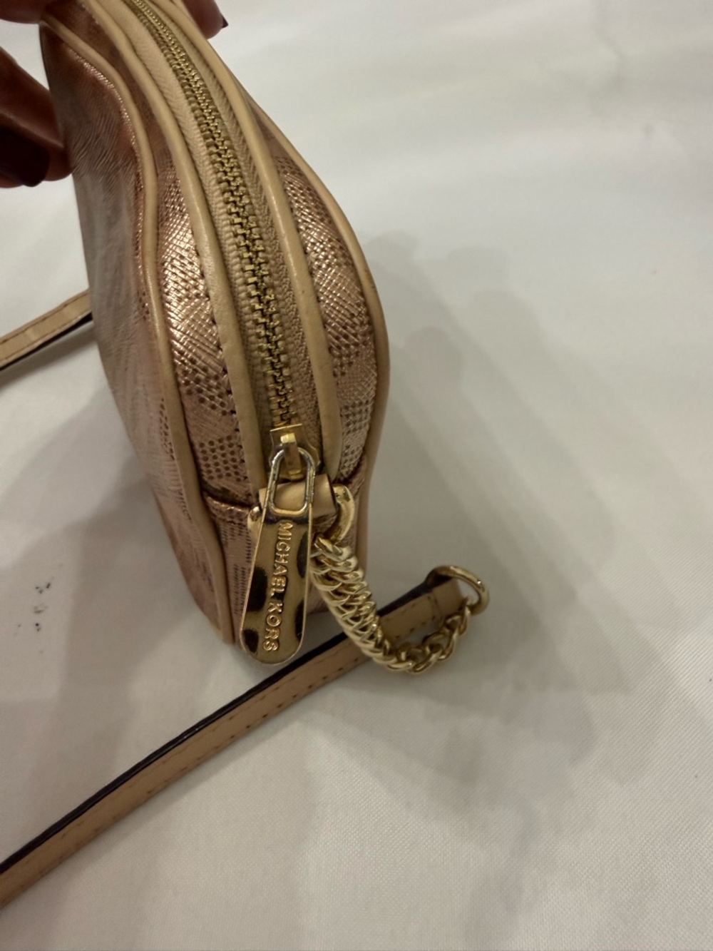 Michael Kors Blush rose gold Pink Signature MK Crossbody - Picture 7 of 10